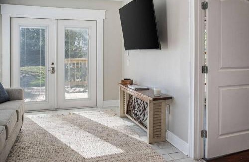 Mobile Apartment | Old Dauphin Way Historic Home - Unit 6