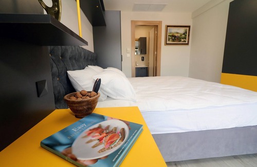 Kemalpasa Hotel | Old Farm Hotel