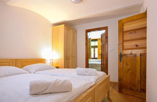 Zirovnica Apartment | Old Farm House Breg