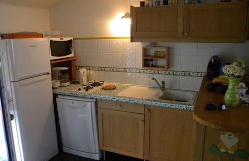 Concarneau House | Old Fisherman's cottage with beautiful garden 150 m from the beaches of Concarneau