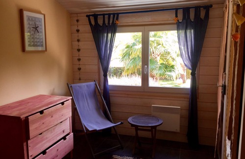 Concarneau House | Old Fisherman's cottage with beautiful garden 150 m from the beaches of Concarneau