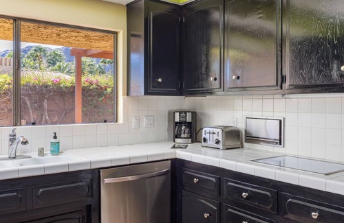 Old Las Palmas House | Old Las Palmas Perfection- Spacious 3 Bed, 3 Bath Beautiful Home