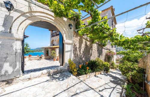 Sivota House | Old manor house