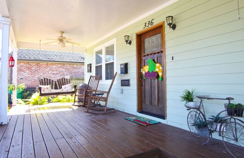 Metairie House | Old Metairie Cottage - A Hidden Jewel minutes from the French Quarter