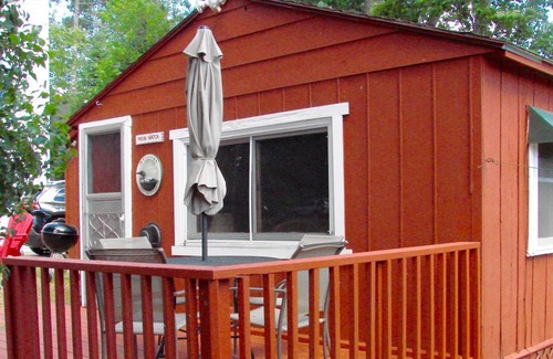 Minocqua Cabin | Old Minoqua Charm On Lake Minocqua with Boat Dock