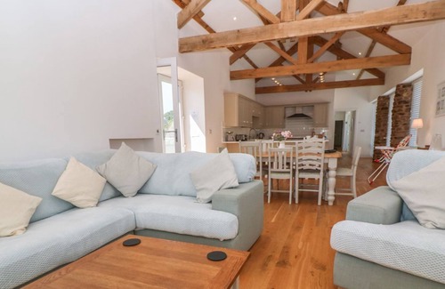 Saltash House | OLD ORCHARD BARN, pet friendly, luxury holiday cottage in St Mellion