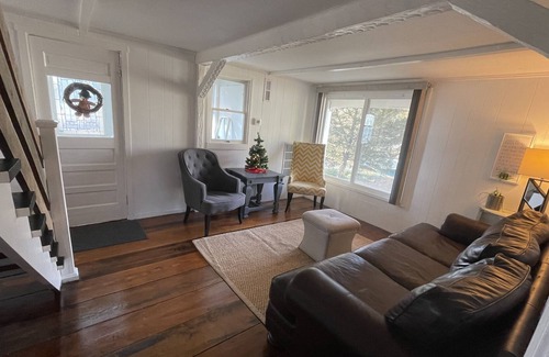 Newburyport Cottage | Old Point Paradise