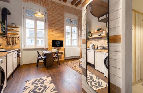 Savamala Apartment | Old Port Riverside Apartments in City Center