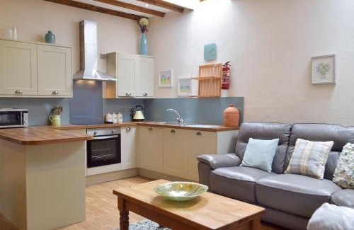 Dinas Cross House | Old Rectory Cottage - Dinas Country Club