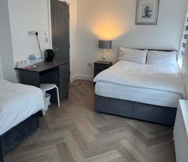 Endlebury Hotel | Old Ridgeway Hotel