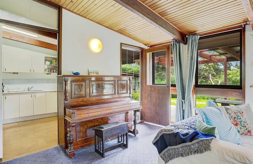 Balnarring Beach House | Old School Yesteryear