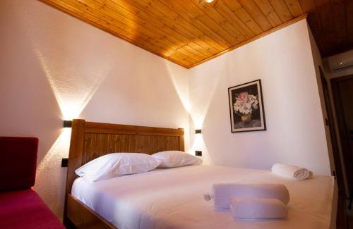 Gjirokaster Hotel | Old Street Villa