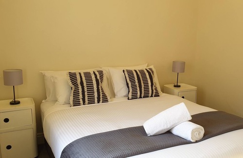 Newtown House | Old World Charm on Shannon