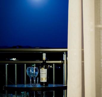 Nikita Apartment | Oliva Suites