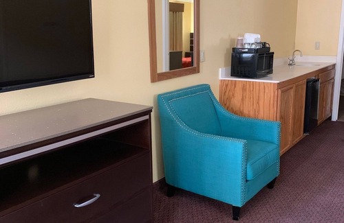 San Luis Obispo Hotel | Olive Tree Inn & Suites