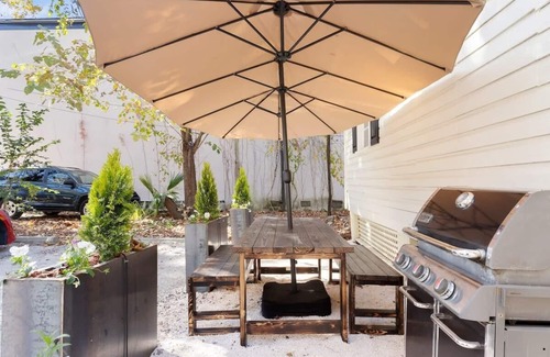 Cannonborough Elliotborough House | Oliver & Co. | Executive Stay Downtown CHS