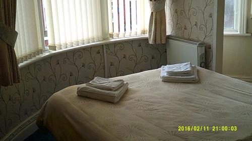 North Shore House | OLIVERS Strickley over 35 years only
