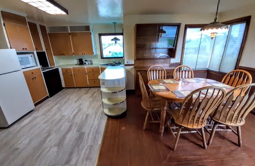 Port Angeles House | Olympic Nat. Park, Victoria ferry, 6 Adults, Dogs OK see below