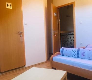 Sumece Hotel | OMLADINSKI HOTEL ROSTOVO