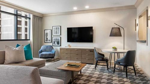 Downtown Atlanta Hotel | Omni Atlanta Hotel at Centennial Park