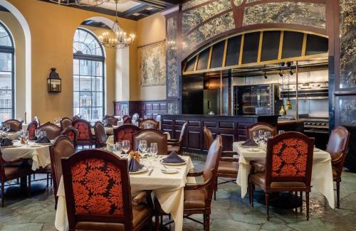 French Quarter Hotel | Omni Royal Orleans Hotel