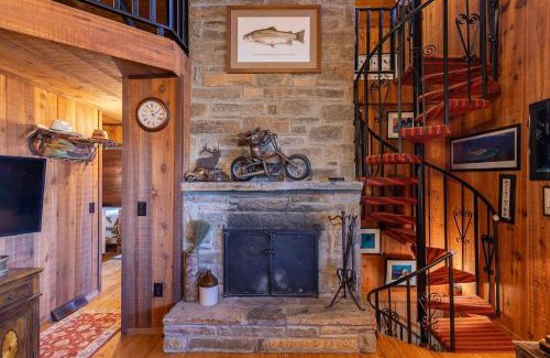 Blowing Rock House | On Any Sunday