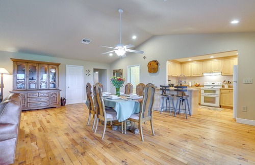 Lorida House | On Lake Istokpoga: Lorida Home w/Lanai!
