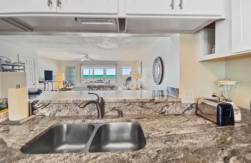 Inlet Beach Condo | On the Beach - 2 Br townhouse by RedAwning