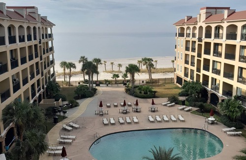 Henderson Point Condo | On the beach! Gated condo 2BR with a spectacular ocean view.