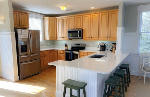 South Beach House | On the dunes of Bramble Reach overlooking Atlantic Ocean! Screened in porch to take in ocean breeze