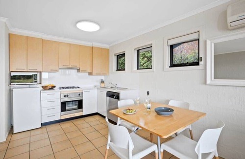 Torquay Apartment | On The Esplanade - Seafront Apartment