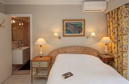 Juan-les-Pins Apartment | On the French Riviera, in the heart of Juan-Les-Pins and close to Antibes