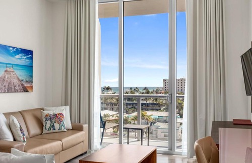 Hollywood Apartment | On The Ocean Hollywood Beach Resort