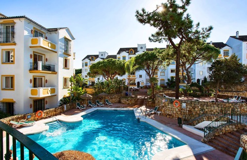 Nikki Beach Apartment | Ona Alanda Club Marbella