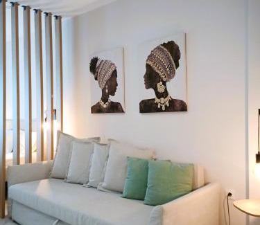 Thessaloniki City Centre Apartment | ONAR studio