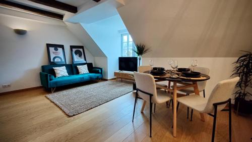 Coburg Apartment | One Apartment's⎢Neu+Zentral⎢Alberstplatz⎢Altbau