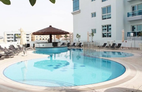 Al Muraqqabat House | One bedroom Apartment Near Gold Souk Metro Station By Luxury Bookings