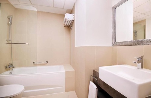 Al Barsha 1 Hotel | One Bedroom Apartment Near Mashreq Metro By E R