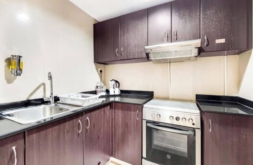 Al Sufouh 2 Hotel | One Bedroom Apartment Near Dic Metro By E R