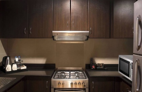 Al Sufouh 2 Apartment | One Bedroom Apartment Next to Internet City Metro