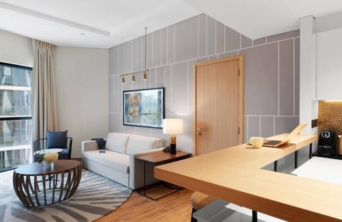 Palm Jumeirah Hotel | One Bedroom Apartment On Palm Jumeirah By E R