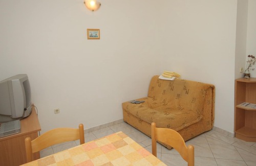 Bozava Apartment | One bedroom apartment with terrace Božava, Dugi otok (A-8123-b)