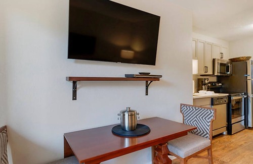 Pigeon Forge Resort | One Bedroom Condo, Laurel Crest (2730263)