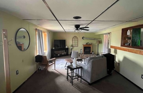 Dellroy Apartment | One Bedroom Delroy Rental