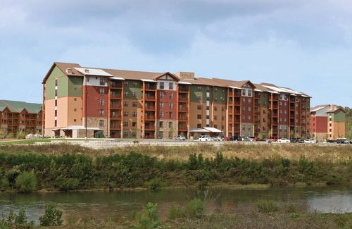 Sevierville Condo | One Bedroom Deluxe Luxury Condo, Sevierville TN (1893849)