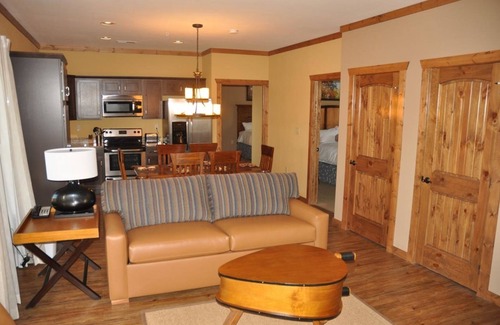 Pigeon Forge Condo | One Bedroom Luxury Condo, Pigeon Forge (1724128)