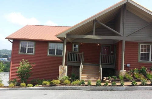 Pigeon Forge Condo | One Bedroom Luxury Condo, Pigeon Forge (1724128)