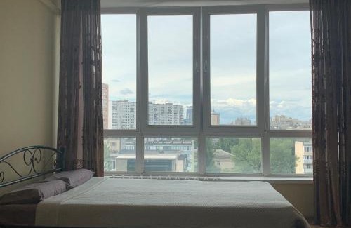 Dniprovs'kyi District Apartment | One bedroom on Rusanovka
