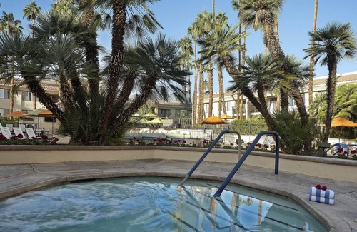 Cathedral City Villa | One Bedroom Resort Villa in the Caochella Valley
