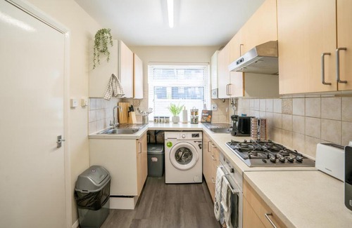Stamford Hill Apartment | One Bedroom Stoke Newington Apartment